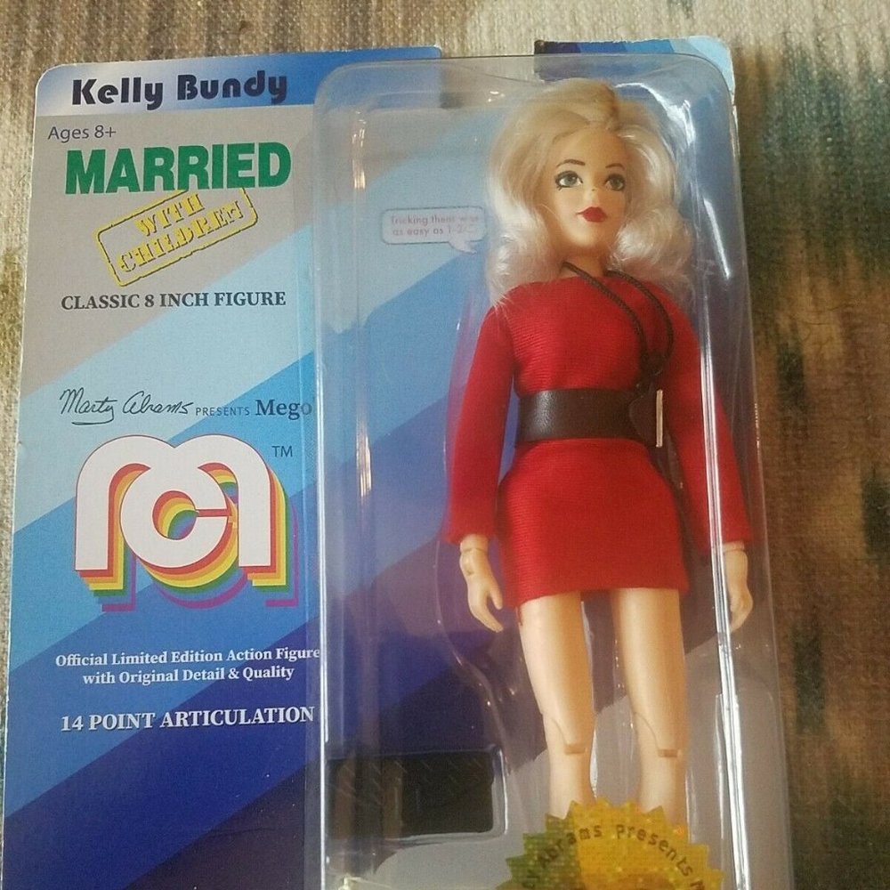 Kelly Bundy Married with Children Limited edition Doll NEW Christina Applegate